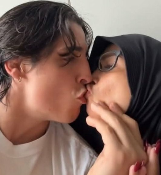 momy itha x gatouzo ngewe brutal