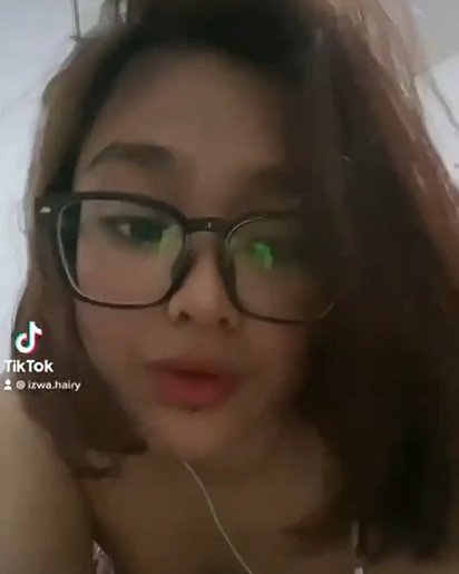 Nemenin Vcs Nabila Hijab Tobrut Mau Mandi
