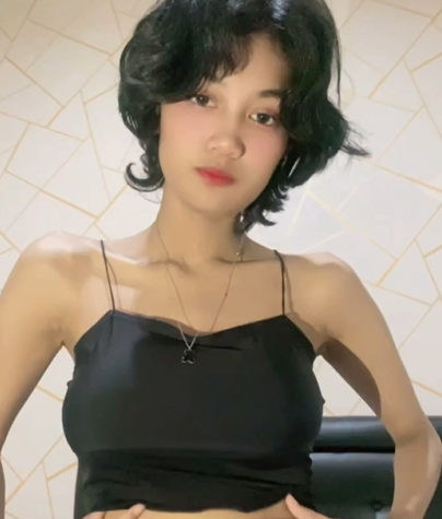gadis bondol ngewe percakapan hot